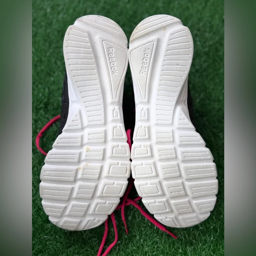 Reebok Women's Speed Rise Running Shoe Black/Pink/White Size 10‎